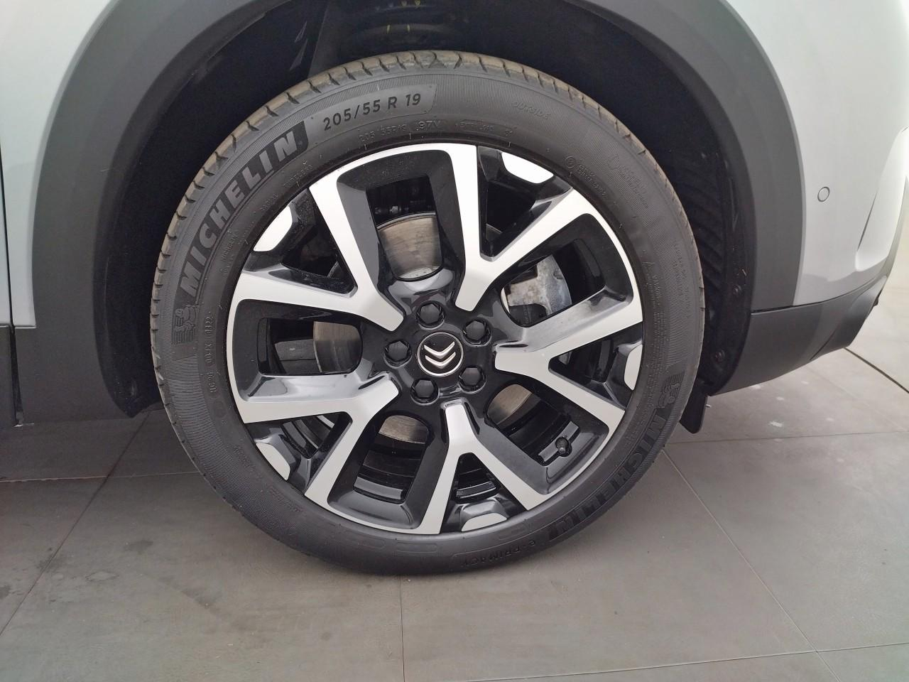 Citroën C5 Aircross hybride rechargeable 225 s&s e-eat8 shine — photo 26