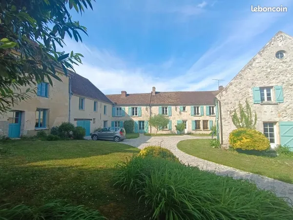 Maison 10 pièces 285 m²
