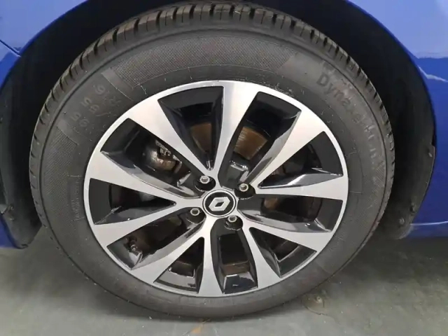 Renault Clio tce 90 — photo 17