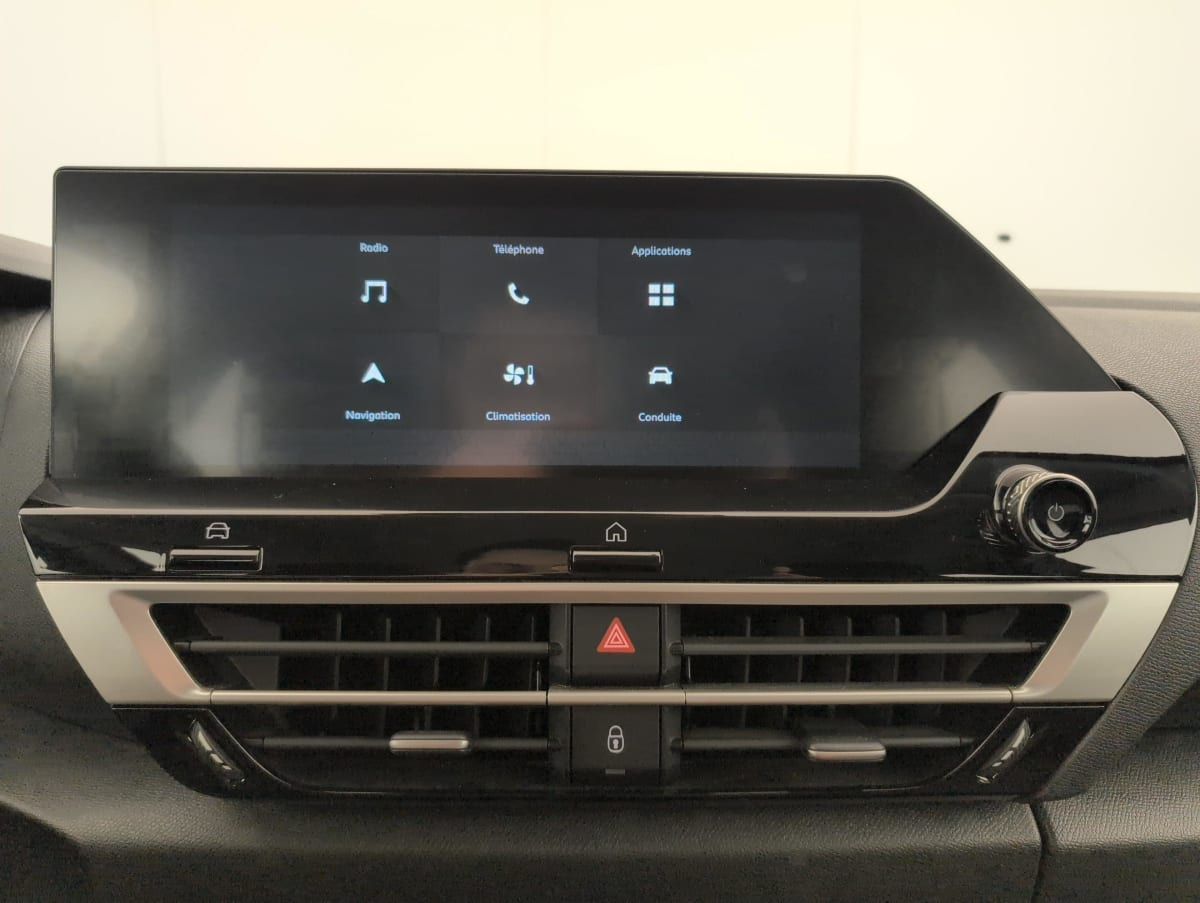 Citroën C4 — photo 17