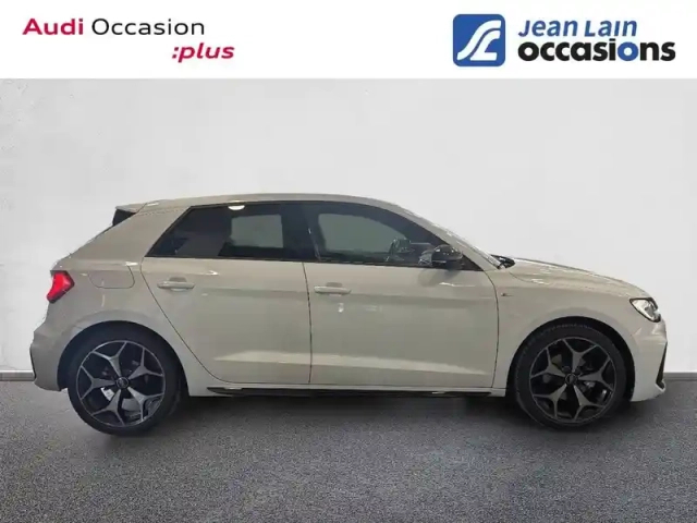 Audi A1 sportback 35 tfsi 150 ch s tronic 7 — photo 4