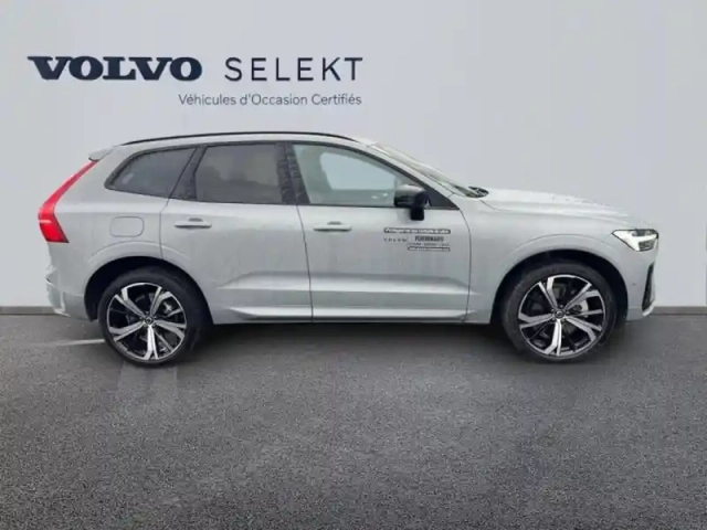 Volvo Xc60 t6 hybride rechargeable 350ch plus style dark geartronic 8 awd — photo 4