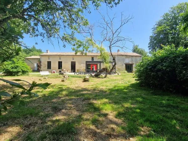 Maison 7 pièces 207 m²