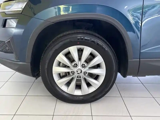Skoda Karoq style ambition car play caméra — photo 9