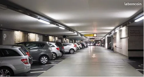 PARKING/BOX 1pièce