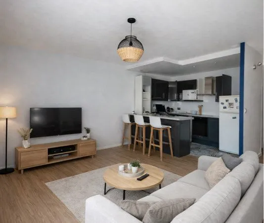 2 pièces lumineux 49,1 m² - balcon, parking, ascenseur - proche RER B Robinson