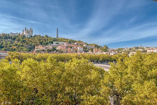Appartement 6 pièces 250 m²