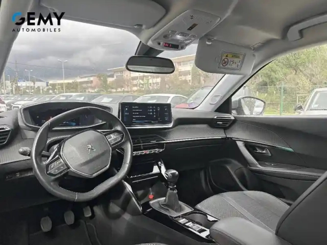 Peugeot 2008 puretech 130 s&amp;s bvm6 — photo 8