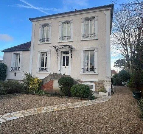 Maison 6 pièces 120 m²