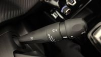 Peugeot 2008 1.2 PureTech 130ch S&S Roadtrip EAT8 — photo 24