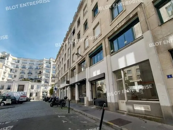 Local professionnel 24 m²