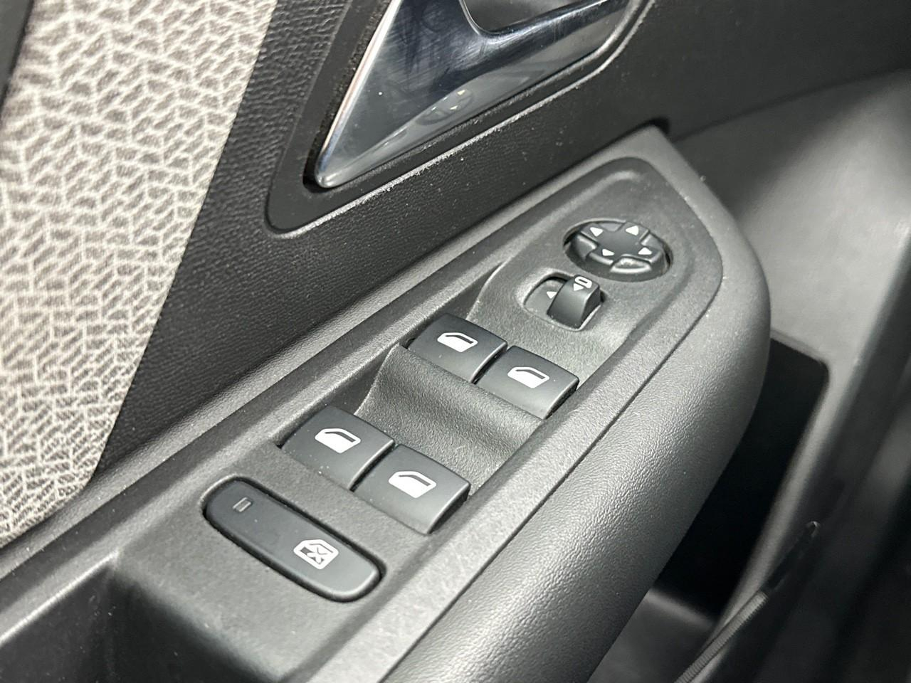 Citroën C4 puretech 130 s&s eat8 feel pack — photo 17