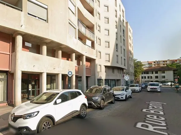 Garage et parking Location Villeurbanne 85€