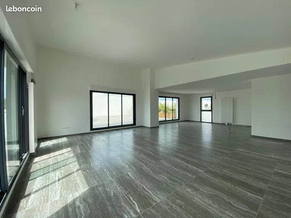 Appartement 4 pièces 151 m²
