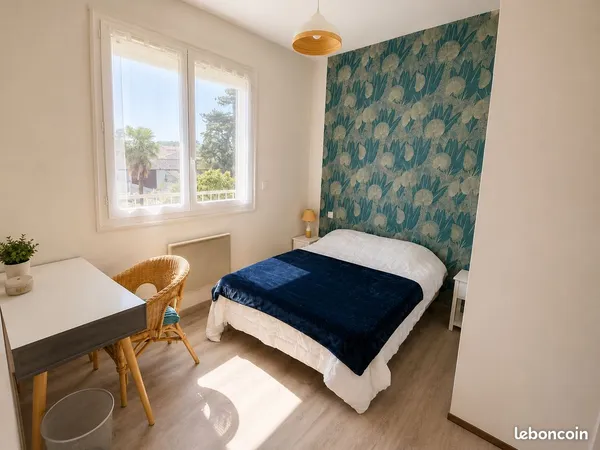 Chambre meublée avec vue piscine - Colocation en villa Toulouse 650