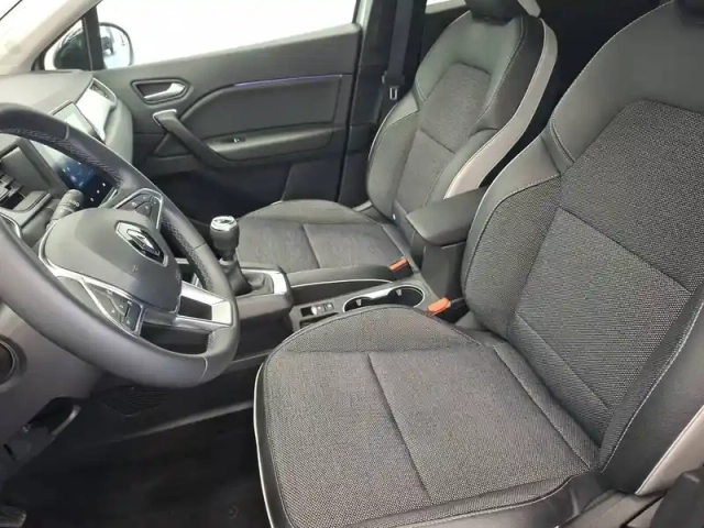 Renault Captur tce 140 - 21 — photo 12