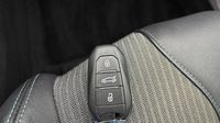 Peugeot 3008 1.5 BlueHDi 130ch S&S Allure Pack — photo 16
