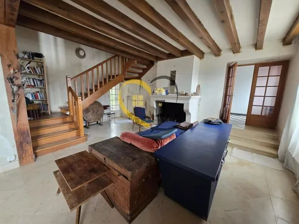 Maison de caractère avec dépendances et logement indépendant près de Sancerre