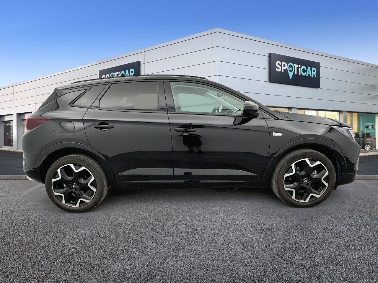 Opel Grandland 1.2 turbo 130 ch bva8 ultimate — photo 4