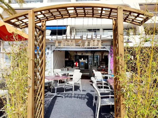 Restaurant clé en main-Emplacement de Qualité