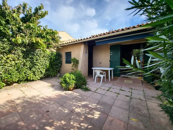 Maison avec piscine à 300 m de la plage