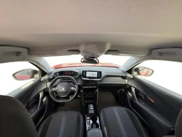 Peugeot 2008 e- 136ch roadtrip — photo 13