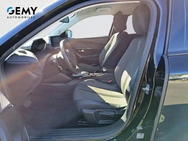 Peugeot 2008 electrique 136 ch — photo 9