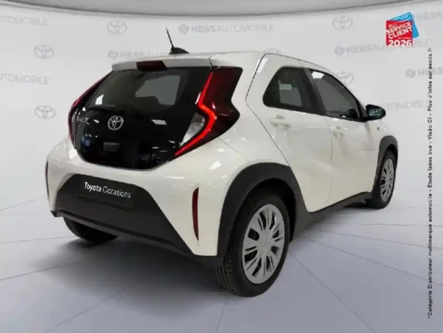 Toyota Aygo x 1.0 vvt-i 72ch dynamic my23 — photo 6