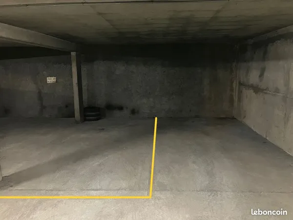 Emplacement de parking voiture Ségur / Sèvres-Lecourbe / Cambronne
