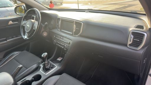 Kia Sportage 1.7 CRDi 115 ISG - Active – 2018 – 136384 km – Diesel – Boîte Manuelle — photo 24