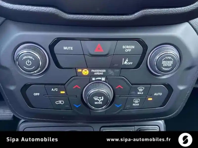 Jeep Renegade 1.3 turbo t4 240 ch phev at6 4xe eawd — photo 17