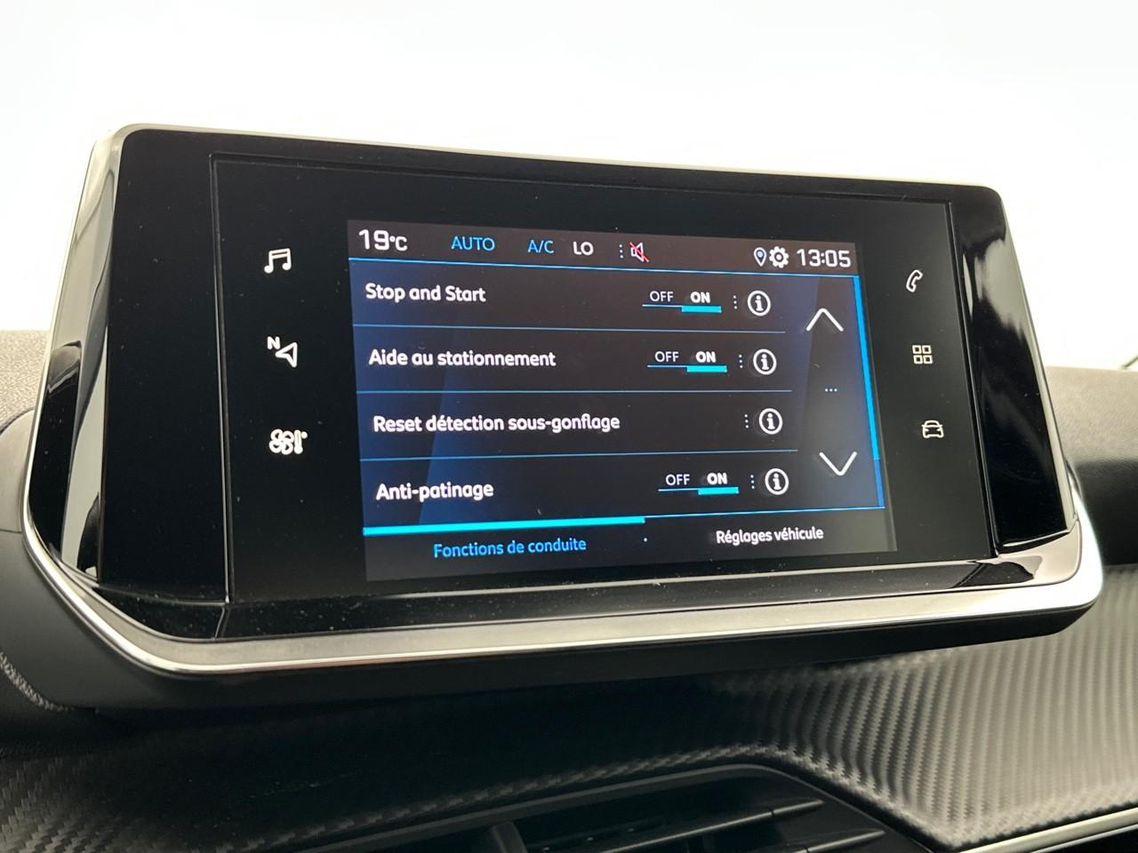 Peugeot 2008 puretech 100 s&s bvm6 allure — photo 24