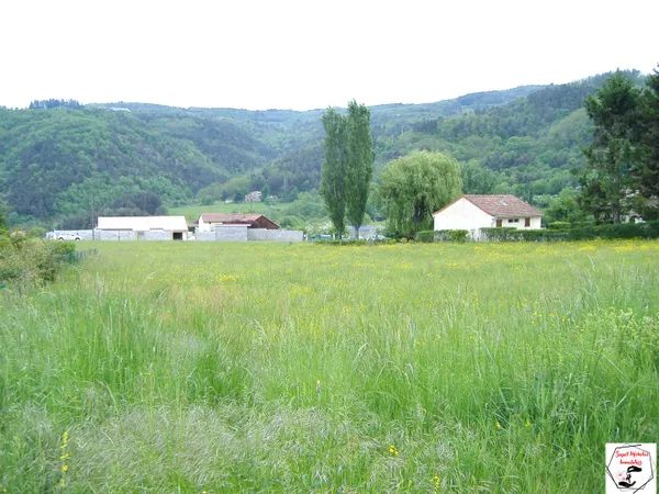 Terrain - 1962m ²