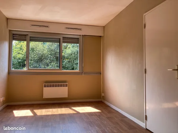A saisir et à voir absolument appartement T1 - 28 m² - Parc Rivière Bordeaux