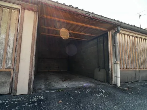 Garage a vendre