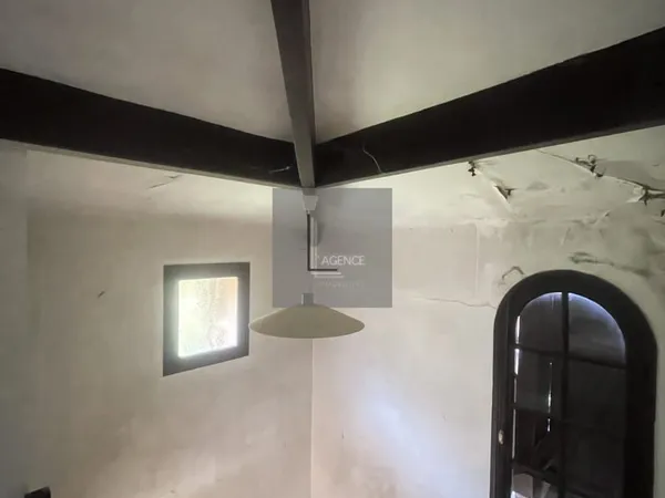 À vendre Duplex à rénover Secteur Cassamance, Aubagne