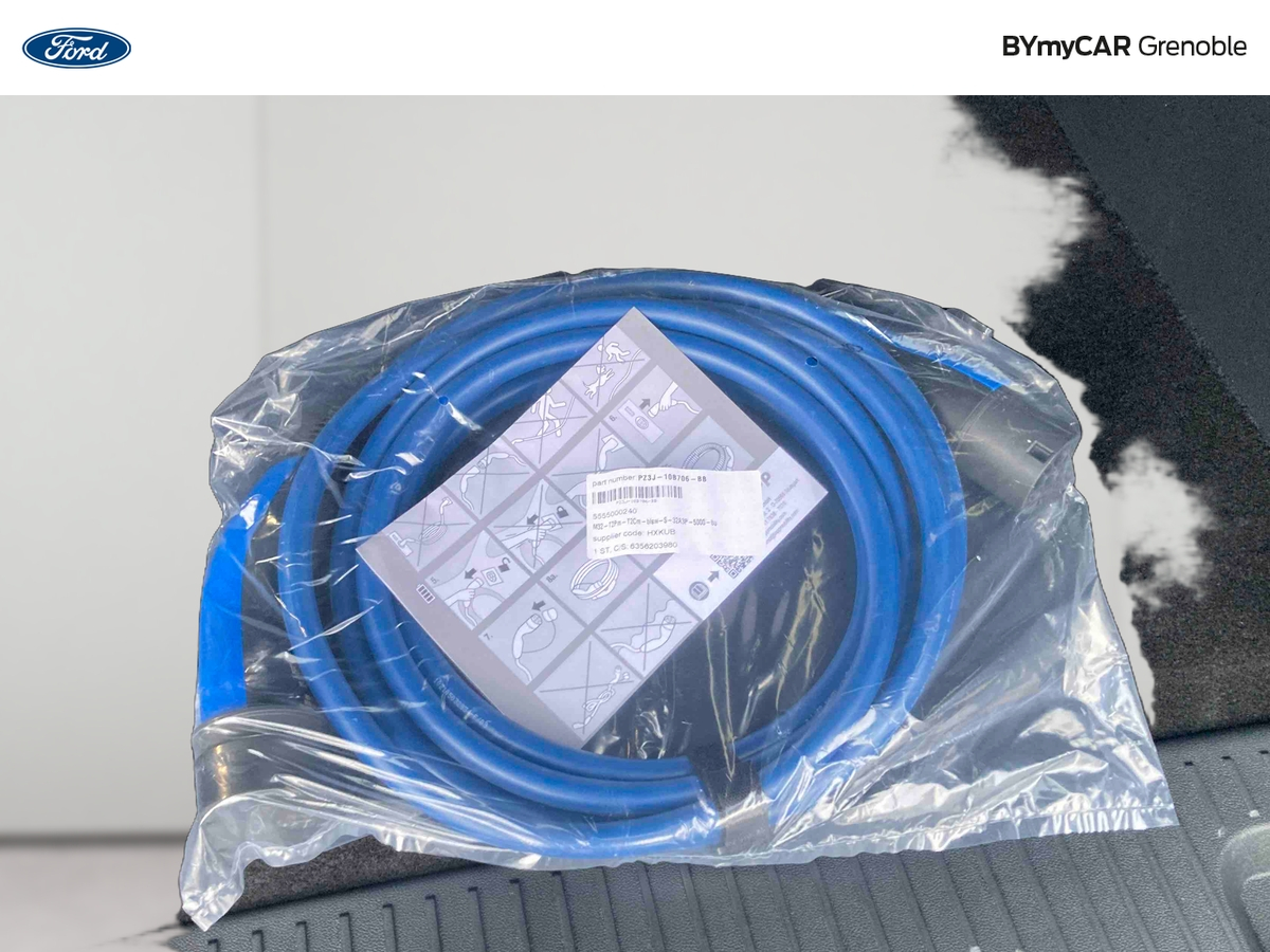 Ford E-Tourneo Courier 136 ch Batterie 54 kWh — photo 16