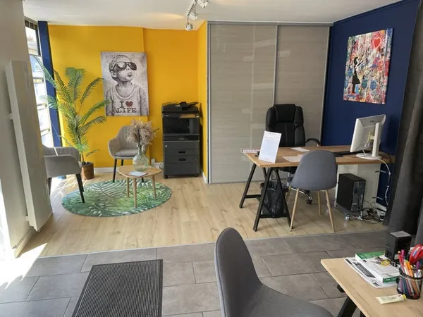 LOCAL COMMERCIAL - DEVILLE LES ROUEN