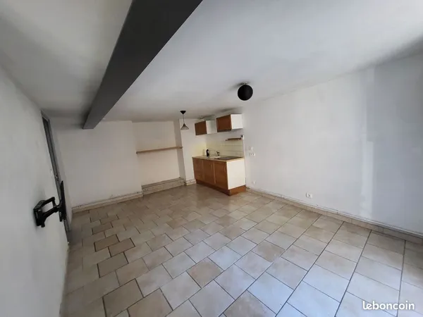 Appartement 2 pièces - Rez-de-chaussée - Proche Hôpital
