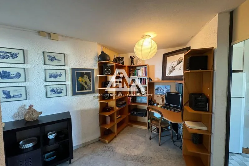 Photo 8