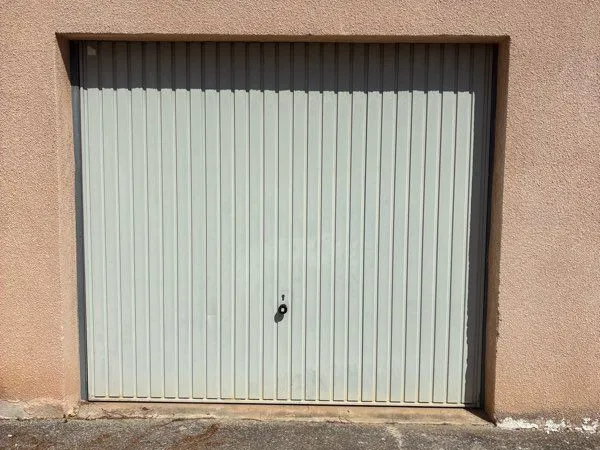 Garage 18m2 Résidence des îles
