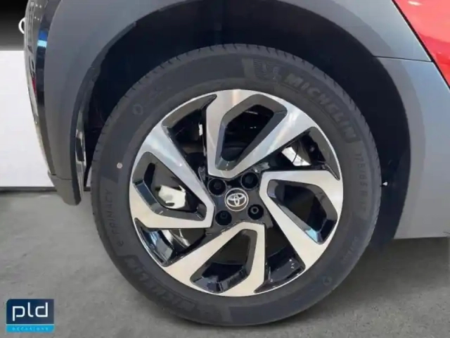 Toyota Aygo X 1.0 vvt-i 72ch design my24 — photo 9