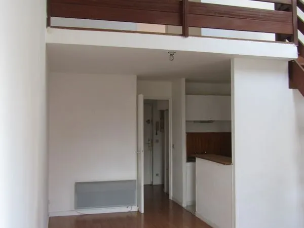 T2 bis DUPLEX de charme Wazemmes garage cave