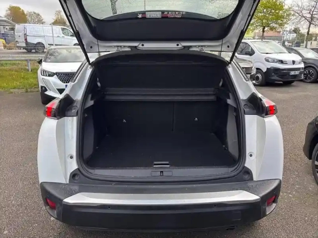 Peugeot 2008 puretech 100 s&amp;s bvm6 — photo 6