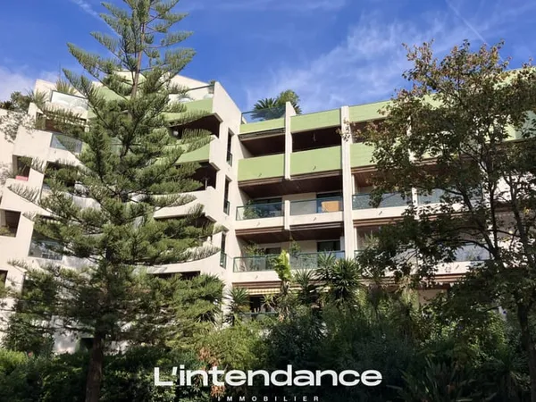 T3/4 centre ville terrasse garage