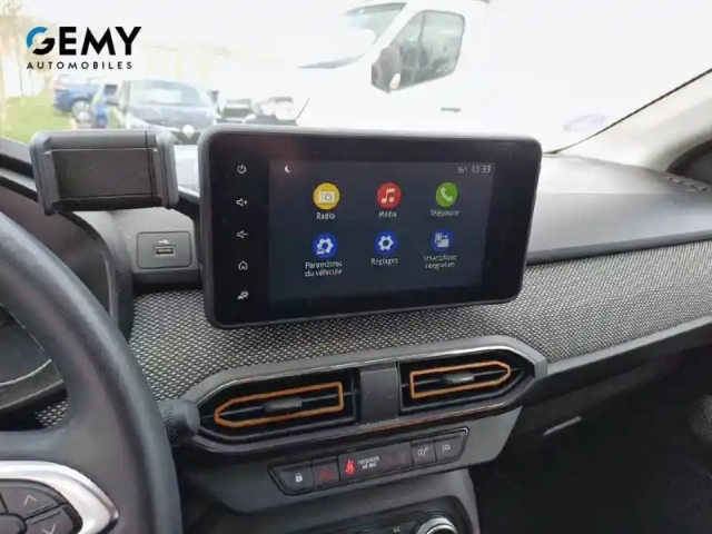 Dacia Sandero eco-g 100 - 22 — photo 29