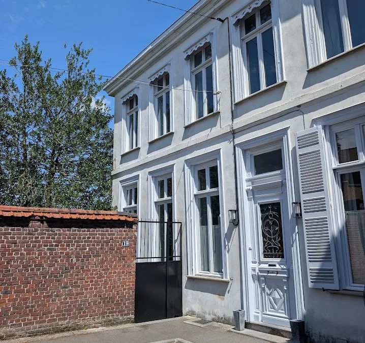 Photo 1
