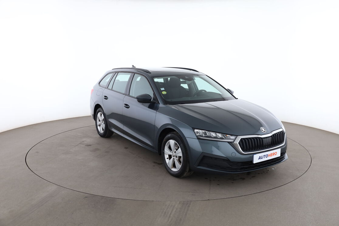 Skoda Octavia Combi 2.0 TDI SCR Business DSG7 — photo 7