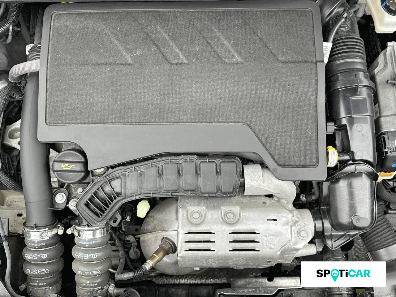 Peugeot 2008 1.2 puretech 100ch s&s active pack — photo 20