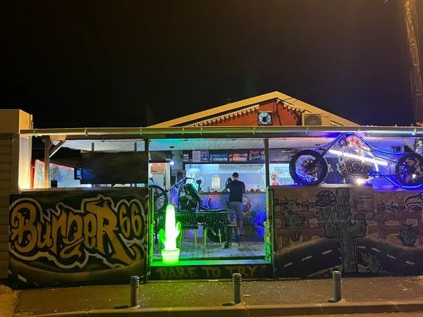 Saint Gilles - cession de pas de porte - restaurant burger 66